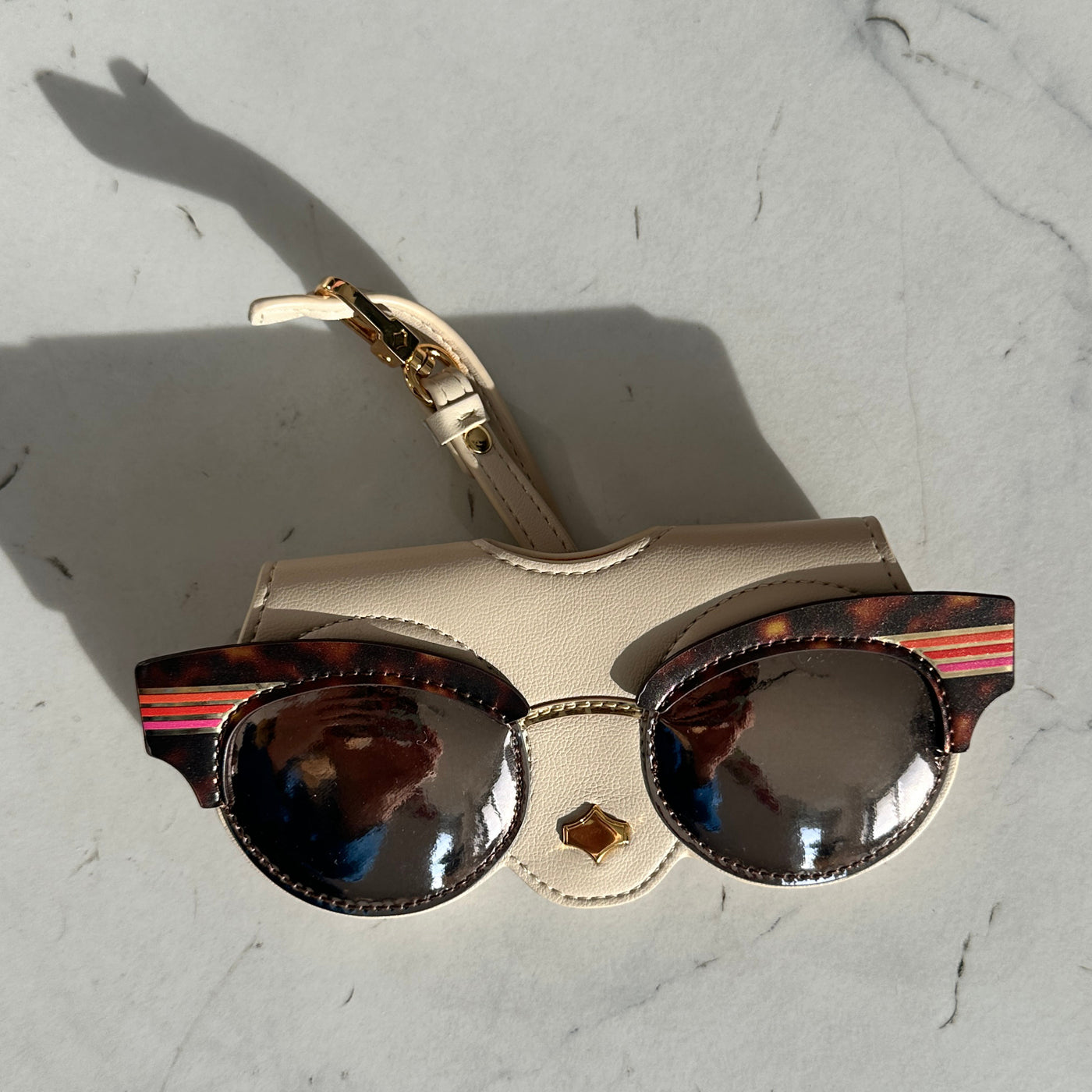 Preloved SunCover - Retro Glasses WH